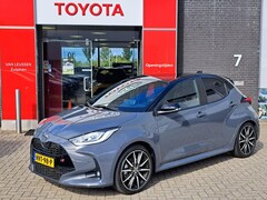 Toyota Yaris - 1.5 Hybrid 130 GR SPORT PANORAMA DAK STOEL/STUURWIELVERWARMING AD-CRUISE