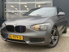 BMW 1-serie - 114i - Stoelverwarming - Lichtmetalen velgen - Airconditioning