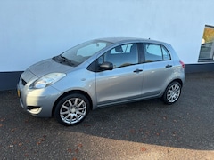 Toyota Yaris - 1.3 VVTi Comfort, '11, 5-drs, airco, trekhaak, lm velgen