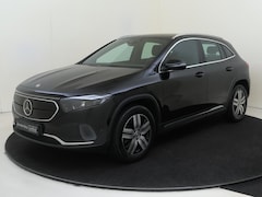 Mercedes-Benz EQA - 250 Luxury Line 67 kWh / DISTRONIC/ Sfeerverlichting/ El. Trekhaak 98% SoH