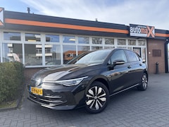 Volkswagen Golf - 1.5 eTSI Oranje Edition Carplay - Stuur en Stoelverwarming - Full Options