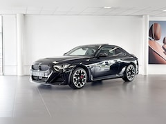 BMW 2-serie Coupé - 220i | M Sport Pro | Premium Pack | Active Cruise Control | elektrisch glazen schuif-/kant