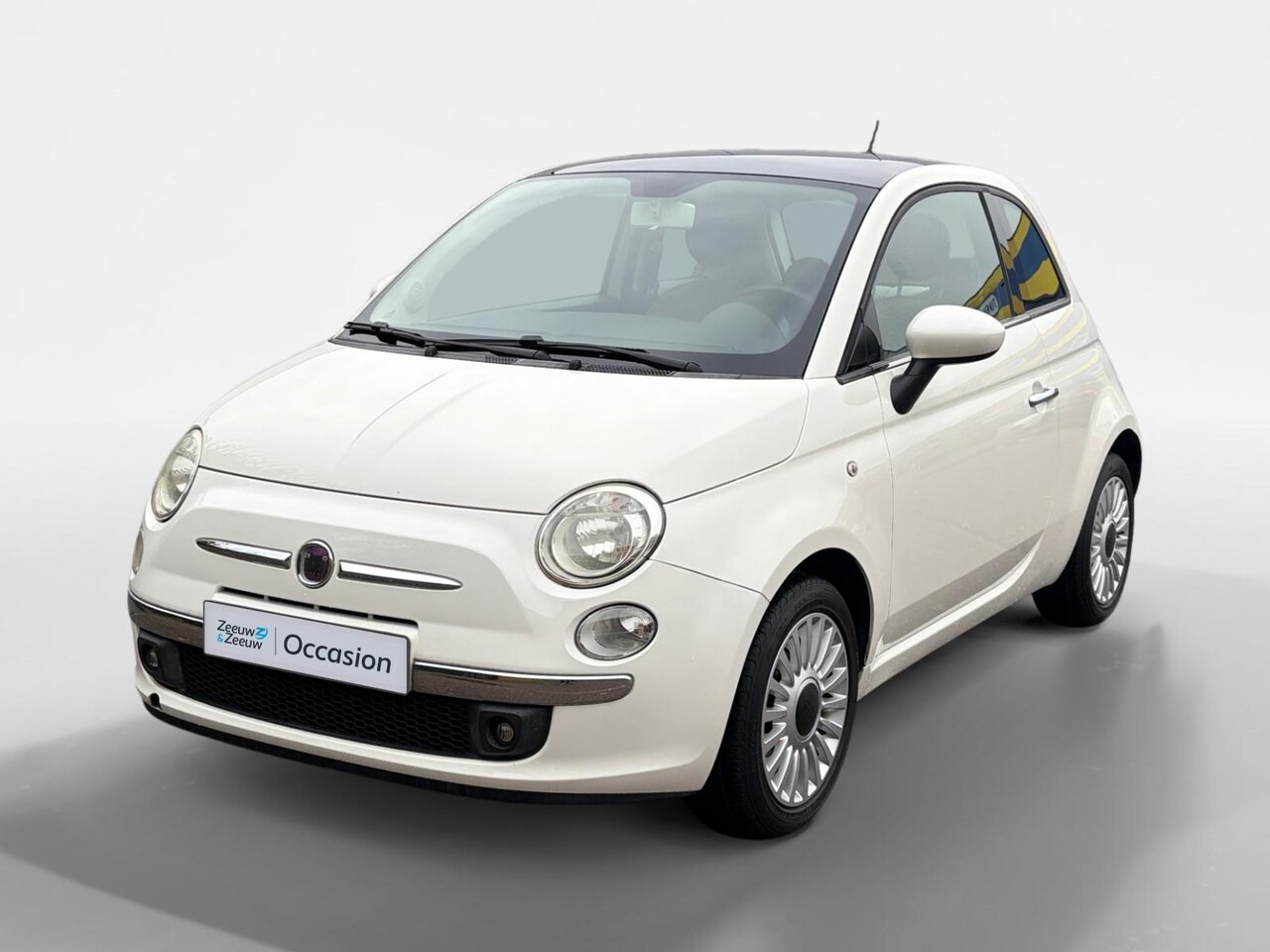 Fiat 500 - 1.2 Lounge airco , lm velgen , panoramadak , tel , usb , el ramen en spiegels . - AutoWereld.nl