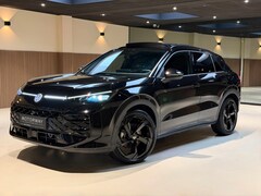 Volkswagen T-Roc - 1.5 eTsi R-Line First Edition|Pano|Matrix|Keyless|H&K|HUD|360|Trekhaak|