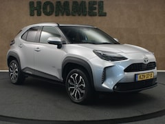 Toyota Yaris Cross - 1.5 Hybrid 115 Business Plus - 17 INCH LICHT METALEN VELGEN - NAVIGATIE - CAMERA - PARKEER
