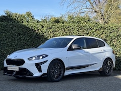 BMW 1-serie - 120 | Full M-Performance | M-Sport Pro | 19'' | Panorama. | Driv. Ass. | Park. Plus | Head