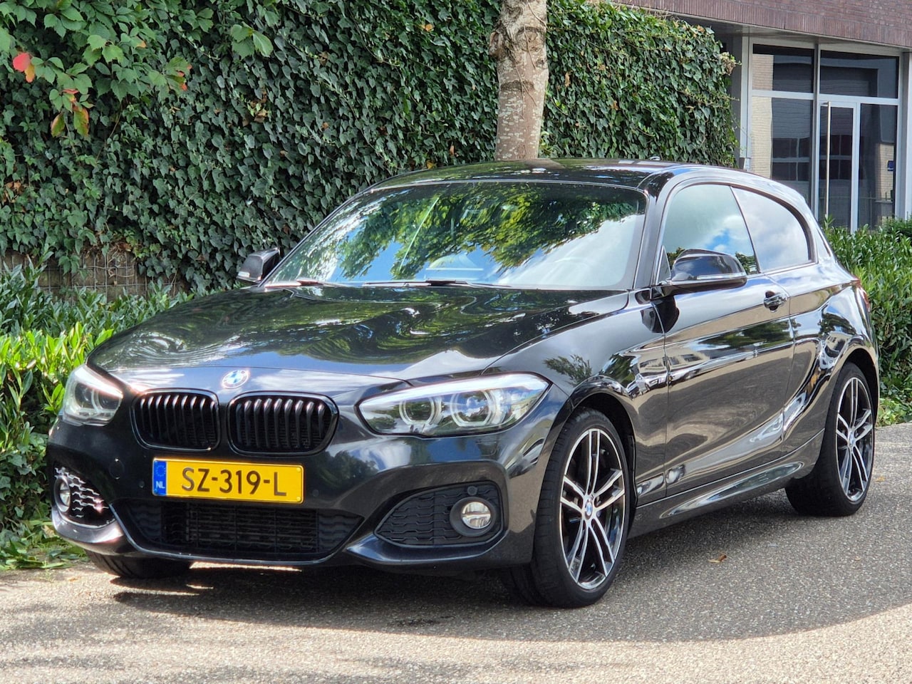 BMW 1-serie - M Sport Edition H&K Apple CarPlay LM NAP Keyless Adaptieve LED 118i Edition Sport Line Sha - AutoWereld.nl