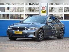 BMW 3-serie - 320i High Executive