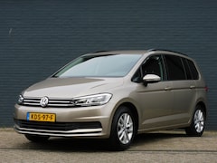 Volkswagen Touran - 1.0 TSI Highline Business R 7 PERSOONS TOPSTAAT NAVI CRUISE LM VELGEN