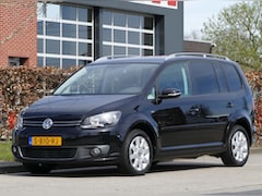 Volkswagen Touran - 1.2 TSI Comfortline | stoelverwarming | navigatie | all-season-banden | trekhaak | parkeer