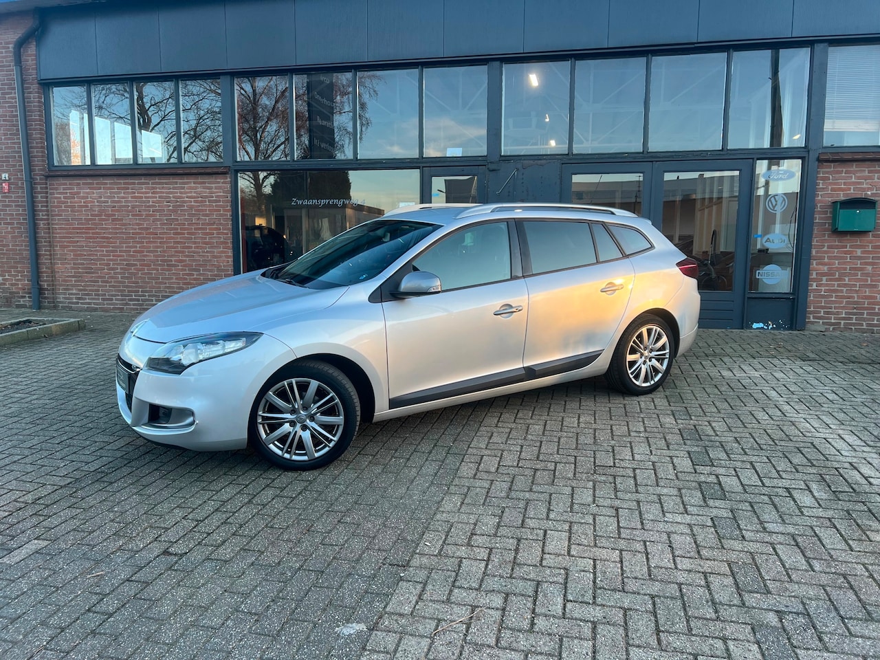 Renault Mégane Estate - 1.4 TCe GT-Line 1.4 TCe GT-Line, Cruise control, Climate control, leder - AutoWereld.nl