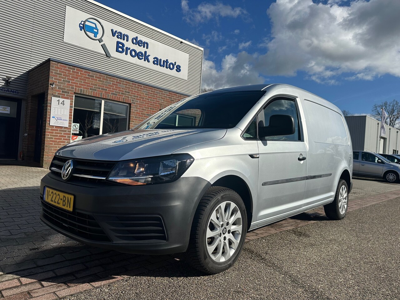 Volkswagen Caddy Maxi - 2.0 TDI L2H1 BMT Trendline EURO 6 , NETTE AUTO, AIRCO.APK Nieuw - AutoWereld.nl