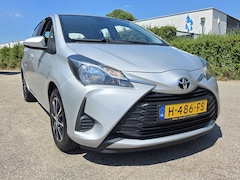 Toyota Yaris - 1.0 VVT-i Connect, 1e Eig Camera Carplay Apk 7-2028 Zondag OPEN