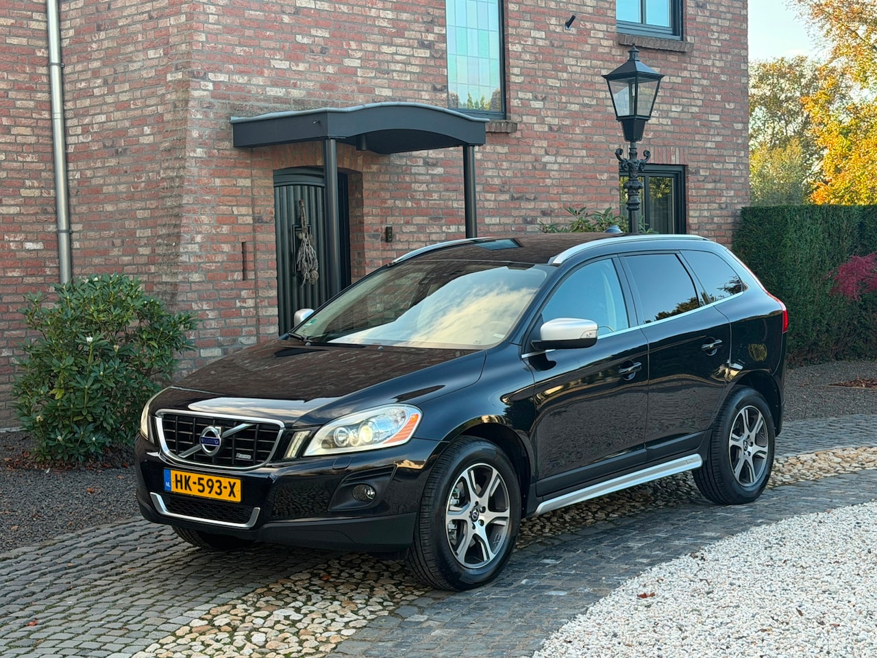 Volvo XC60 - 3.0 T6 AWD Summum R-Design Topstaat!! youngtimer - AutoWereld.nl
