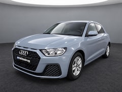 Audi A1 Sportback - 25 TFSI Pro Line / Cruise control / Airco / Bluetooth / LM velgen / App-connect / virtual