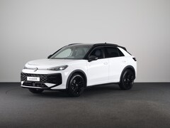 Volkswagen T-Roc - R-Line First Edition 1.5 eTSI 110 kW / 150 PK SUV Panoramadak | Stoelverwarming | Achterui