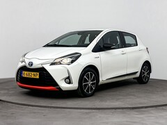 Toyota Yaris - 1.5 Hybrid Design Limited | L.M. Velgen | Cruise Control | Elektrische ramen | Achteruitri