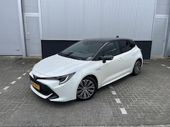 Toyota Corolla - 2.0 Hybrid Executive | Bi-Tone