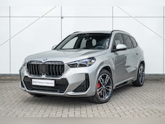 BMW X1 - xDrive25e M Sport Automaat / Sportstoelen / Comfort Access / Head-Up / Adaptieve LED / Sto