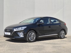 Hyundai IONIQ - 1.6 GDi PHEV Comfort / SOH 95.9% / All season banden / Stuur- & Stoelverwarming / Navigati