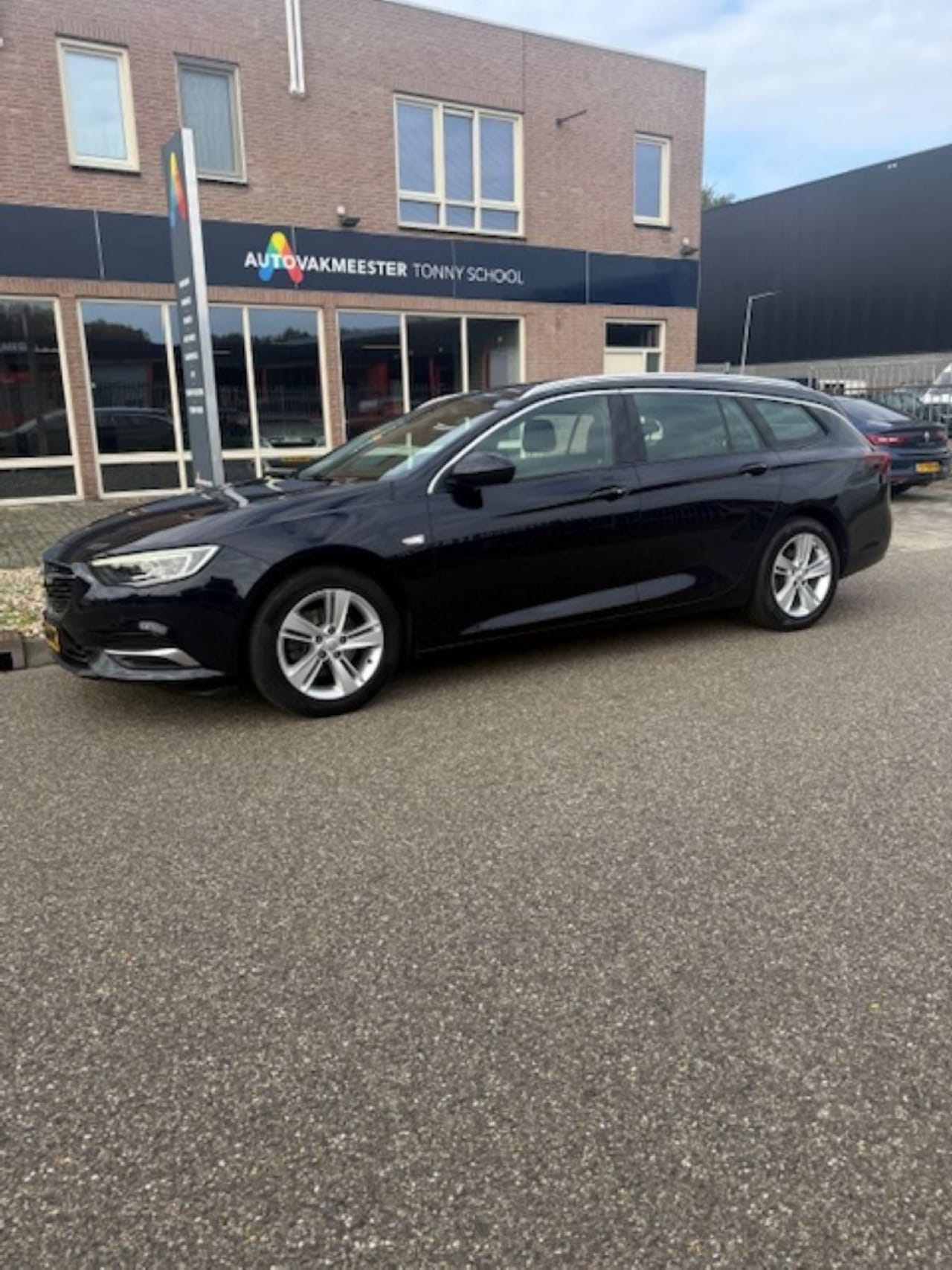 Opel Insignia Sports Tourer - 1.5 Turbo Business Executive - AutoWereld.nl