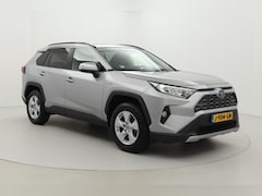 Toyota RAV4 - 2.5 Hybrid 2WD Active | Trekhaak | Stoelverwarming | Navigatie | Apple Carplay / Android A