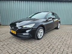 SEAT Leon - 5 Deurs 1.5 TSI Style Business Intense Camera Stoel/Stuurverwarming Navi