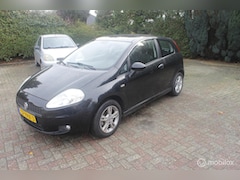 Fiat Grande Punto - 1.4 Active, nieuwe apk bij aflevering