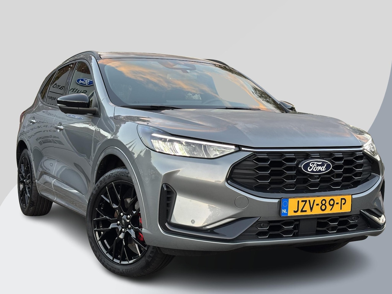 Ford Kuga - 2.5 PHEV ST-Line X 243pk | Black Pack | Wegklapbare trekhaak (elektrisch bedienbaar) | Win - AutoWereld.nl