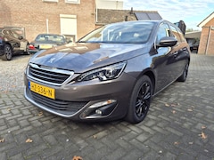 Peugeot 308 SW - 1.2 PureTech Allure Automaat Navi Clima Cruise Camera Trekhaak