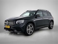 Mercedes-Benz GLB - 180 AMG Nightpakket 7-persoons | Panoramadak | Keyless Go | Sfeerverlichting | Dode Hoek A