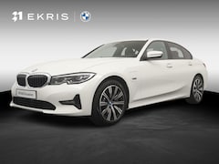 BMW 3-serie - 330e Business Edition Plus | SoH 98% | Stoelverwarming | HiFi-Luidsprekersystemen | Park D