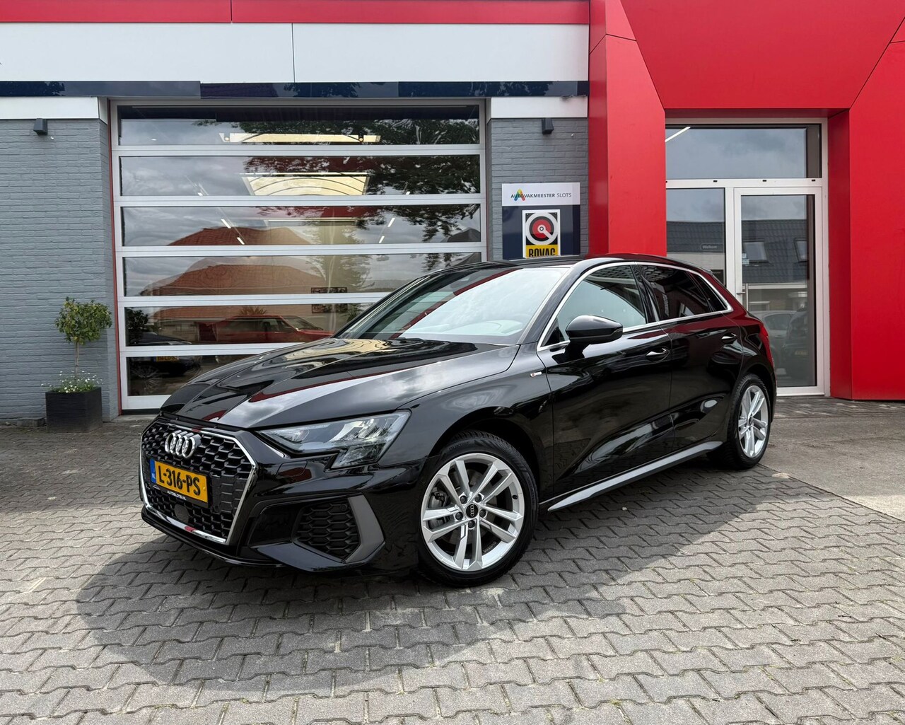 Audi A3 Sportback - 35 TFSI S edition 35 TFSI S edition - AutoWereld.nl