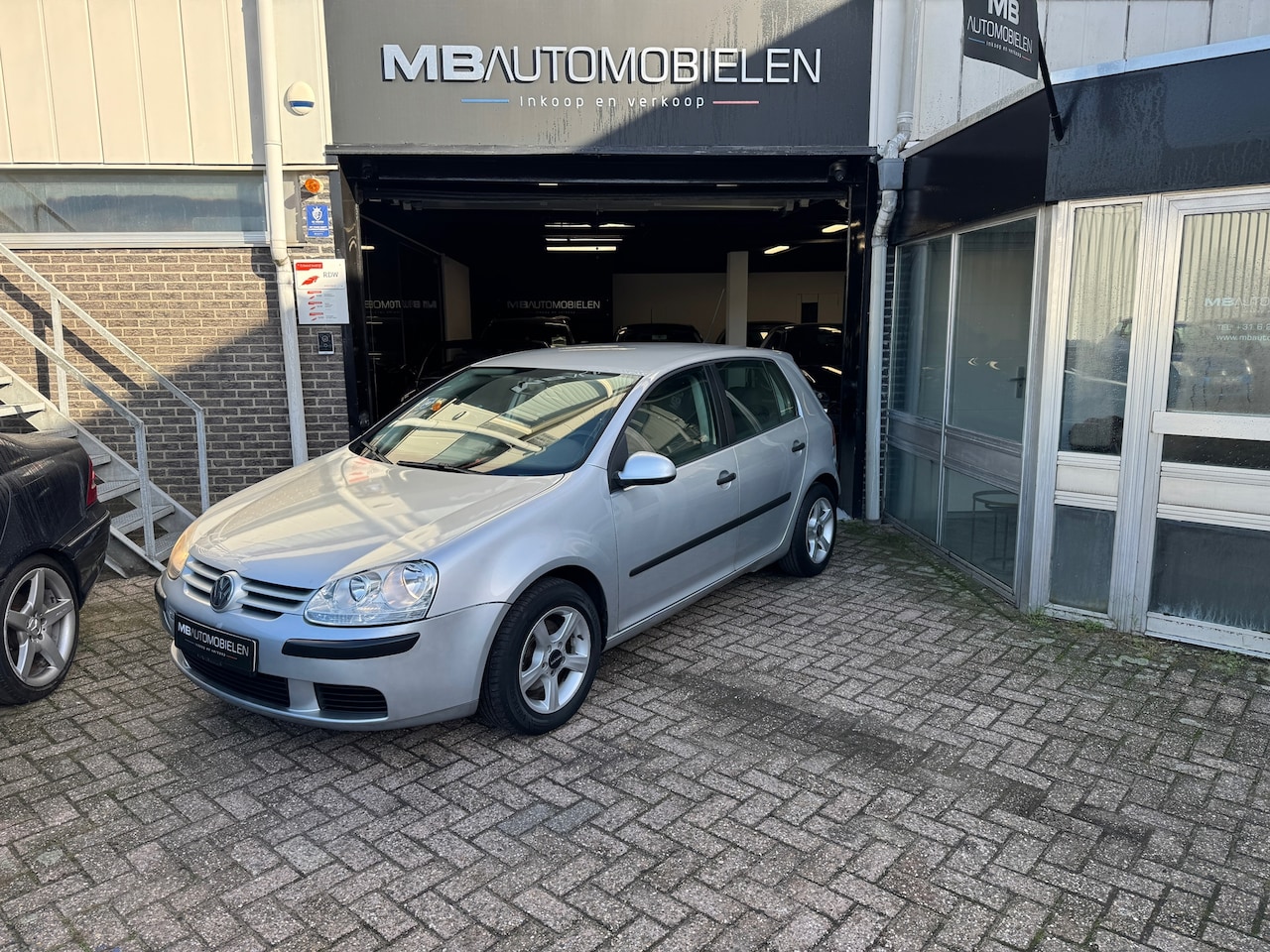 Volkswagen Golf - 1.4 Trendline/5DRS/1JR APK/Airco/Carplay/Groot Scherm/Sport,Uitvoering! - AutoWereld.nl