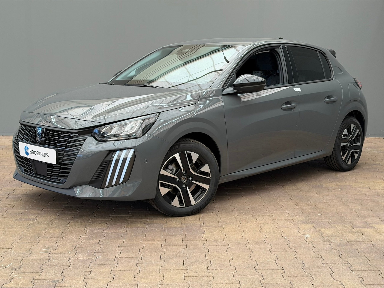 Peugeot 208 - Allure | Elektrische parkeerrem | Extra getinte achterste zijruiten en achterruit | Extra - AutoWereld.nl
