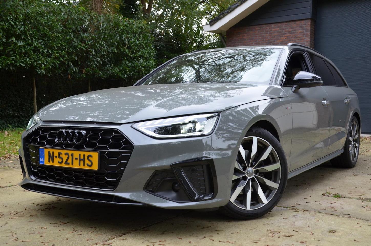 Audi A4 Avant - 35 TFSI S edition Competition Automaat/Navi/Pdc/Ecc/Panoramadak/Stoelverwarming/cruise con - AutoWereld.nl