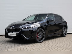 BMW 1-serie - 123 xDrive M Sport Automaat / Panoramadak / Sportstoelen / Head-Up / M Adaptief onderstel