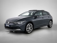 Volkswagen Golf - 1.4 eHybrid GTE | Pano | Adaptive Cruise | Memory Stoelen | IQ Light | Stoelverwarming