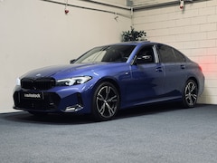 BMW 3-serie - 318i M-Sport | Schuifdak | Carbon | Camera