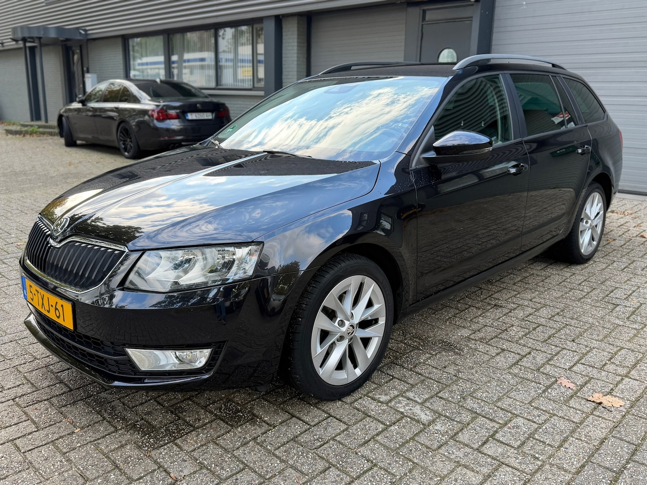 Skoda Octavia Combi - 1.2 TSI Greentech Ambition Businessline 1.2 TSI Greentech Ambition Businessline - AutoWereld.nl