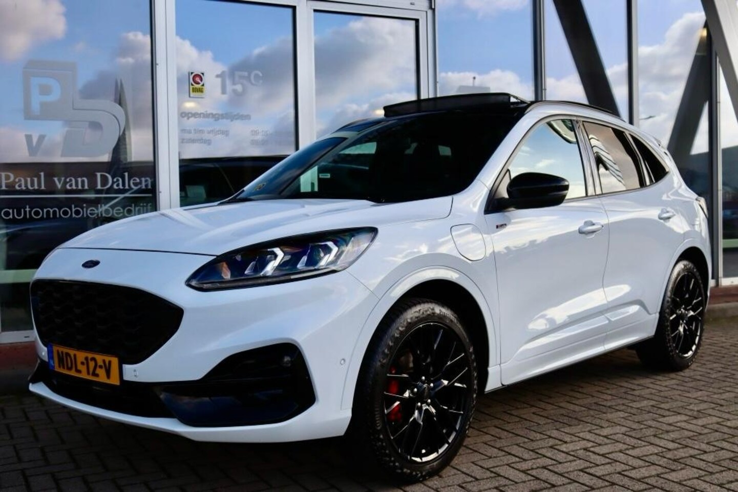 Ford Kuga - 2.5 PHEV 225PK AUTOMAAT ST-LINE X BLACK PACK Panodak | SOH 89% | Winter/Driver/Technology - AutoWereld.nl