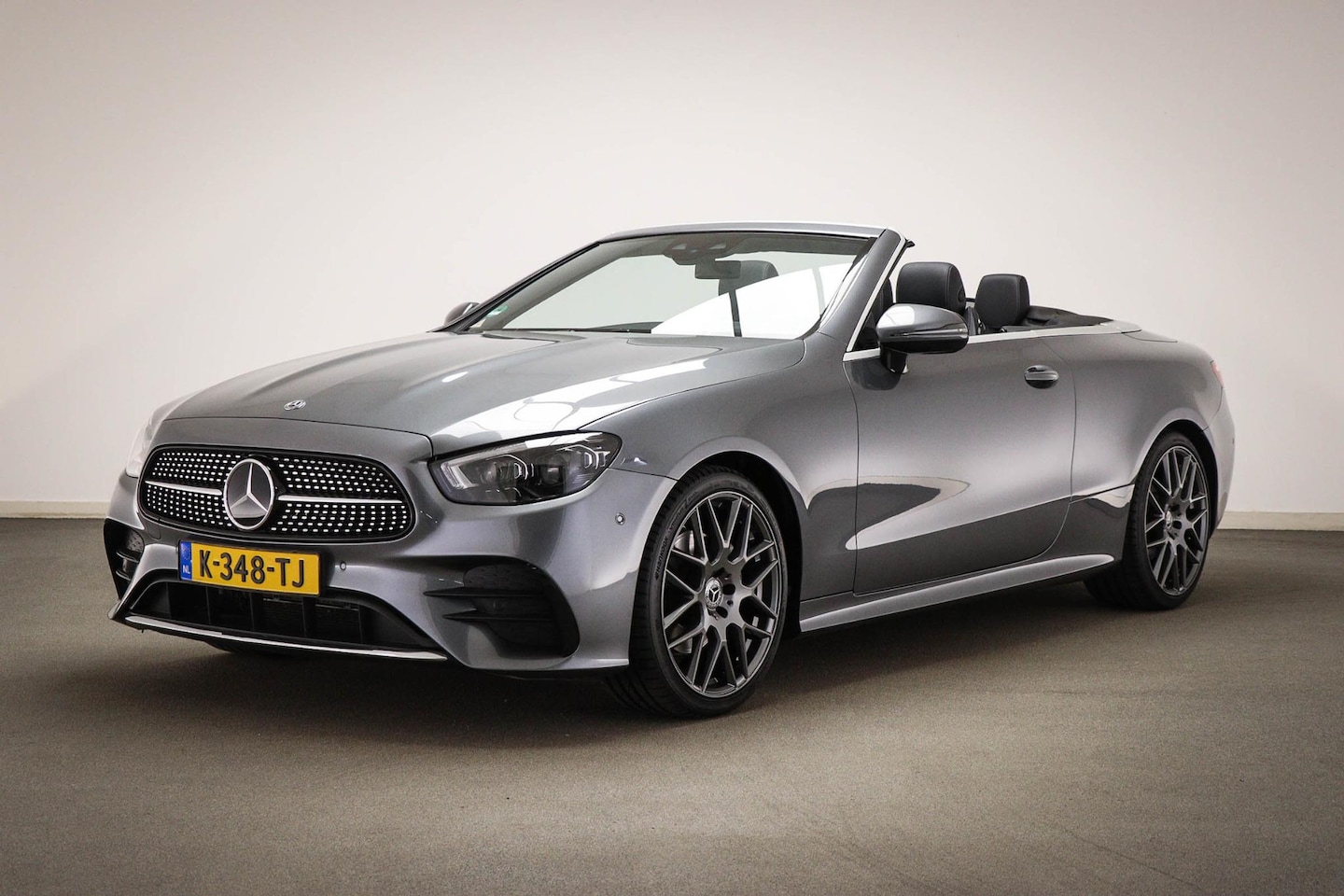 Mercedes-Benz E-klasse Cabrio - 200 AMG Line | MATRIX LED | HEAD UP | WIDESCREEN | LEDER | STOELVERWARMING | APPLE | 20" - AutoWereld.nl