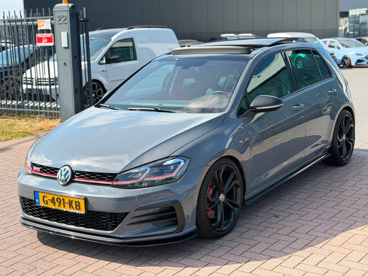 Volkswagen Golf - 2.0 TSI GTI TCR 2019 DSG NAP Pano 290PK Nardo! - AutoWereld.nl