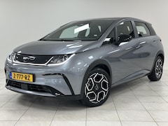 BYD Dolphin - Comfort 60.4 kWh Lage KM-stand | 360 camera | Stoelverwarming | Intelligent cruise control