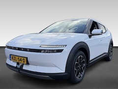 Hyundai IONIQ - 3 Vision 61 kWh | Achteruitrijcamera | Airco (automatisch) | Apple Carplay/Android Auto|te