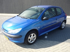 Peugeot 206 - 1.4 XR