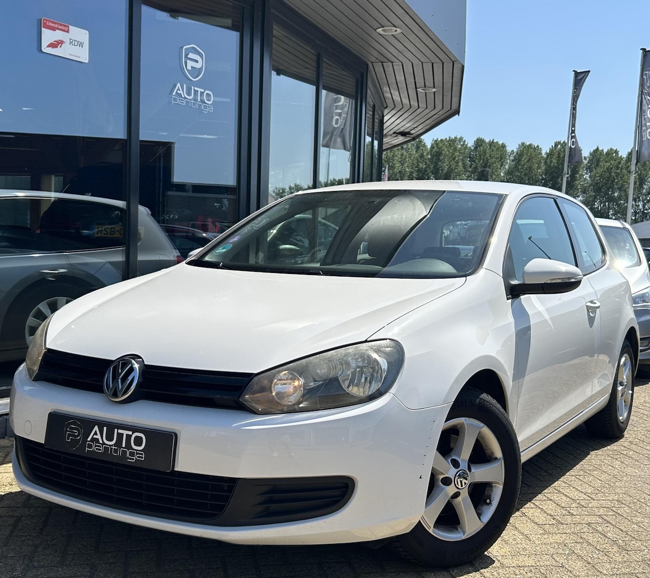 Volkswagen Golf - 1.4 Trendline 80PK | Carplay | Nieuwe APK | Climate Control | 2 Sleutels | Lichtmetalen Ve - AutoWereld.nl