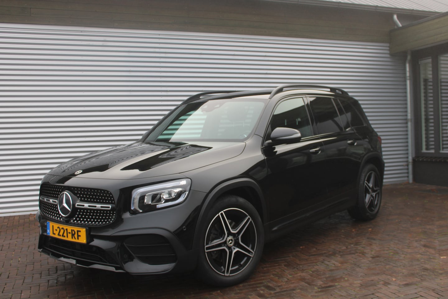 Mercedes-Benz GLB - 180 Business Solution AMG 180 Business Solution AMG night - AutoWereld.nl
