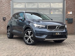 Volvo XC40 - 1.5 T4 Recharge Trekhaak Panoramadak Leder Standkachel, Verwarmde voorruit