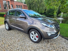 Kia Sportage - 2.0 Comfort Pack Airco, stoelverwarming, trekhaak APK 08-2027